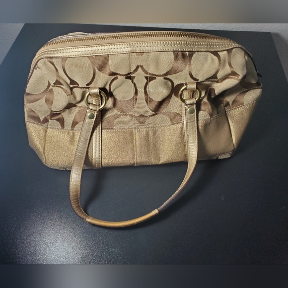 Coach Gold Monogram Designer Shoulder Handbag Purse Signature Print Medium Purse - Picture 2 of 12